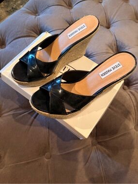Steve Madden Black Wedge